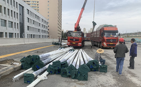 农村成县太阳能路灯安装全解析：庭院成县太阳能路灯施工指南